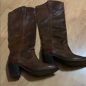 Sz 9.5 vintage Frye boots euc